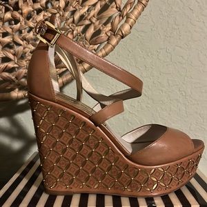 Michael Kors camel Wedge